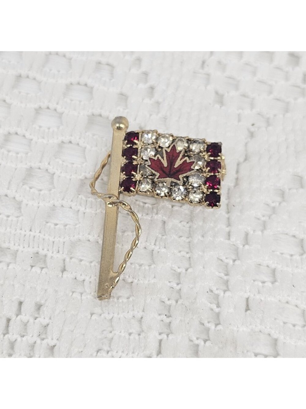 Vintage Canadian Flag Crystal Rhinestone Red White Enamel Brooch Pin Flag Lapel